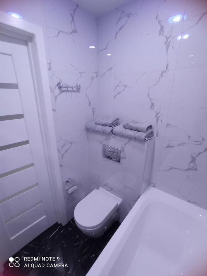 Vip Apartment For Lovers In 基希讷乌 外观 照片