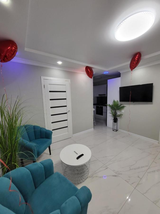 Vip Apartment For Lovers In 基希讷乌 外观 照片
